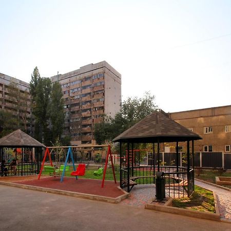 Cozy Studio In The Best Area! 4 Almatî Exterior foto
