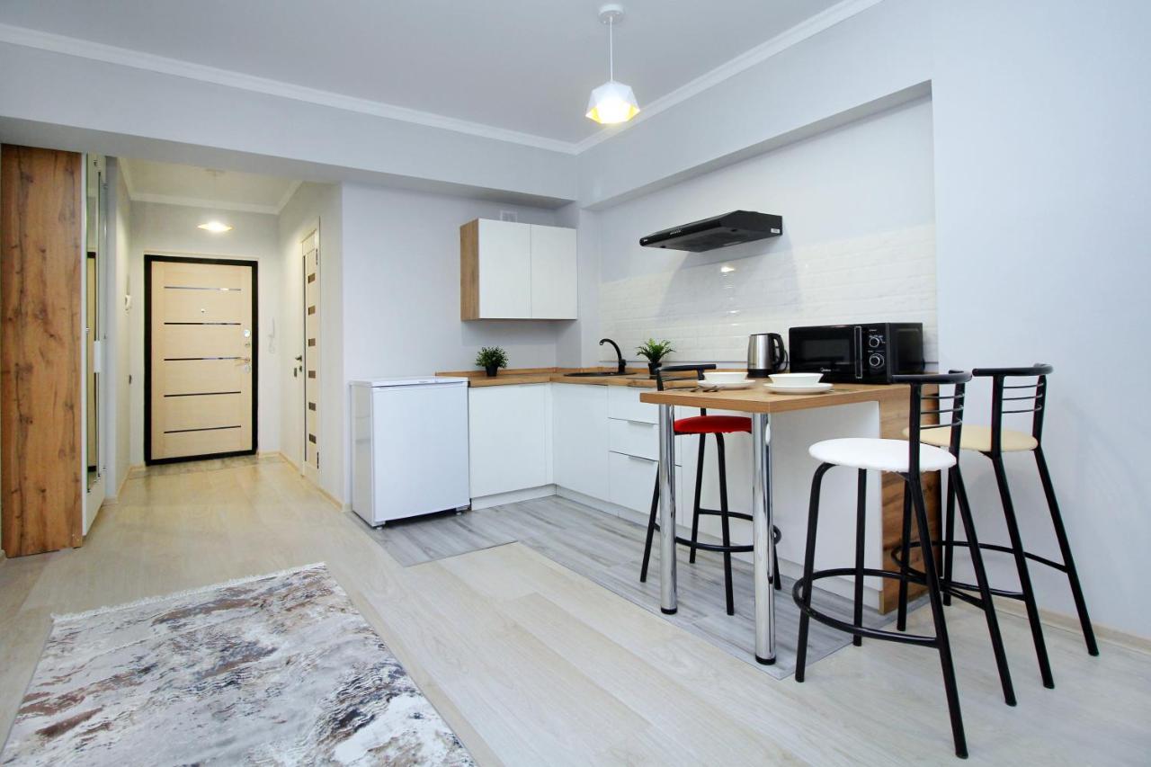 Cozy Studio In The Best Area! 4 Almatî Exterior foto